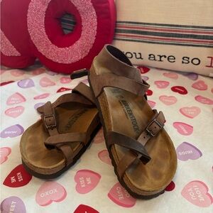 BIRKENSTOCK WOMEN’S YARA HABANA OILED LEATHER SIZE 37